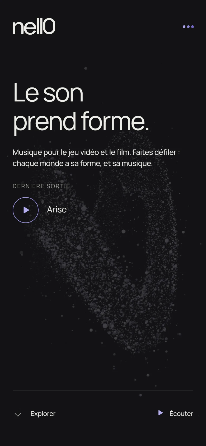Accueil de nell0 sur téléphone : « Le son prend forme. » et le bouton d’écoute de « Arise », devant une forme de particules grises.